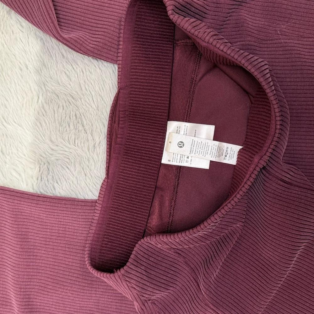 New LuluLemon Size 8 Ribbed Softstreme Flared Pant Size 8 in Color Garnet - Picture 6 of 8